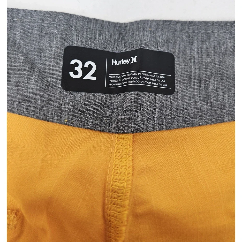Hurley Phantom Naturals 18